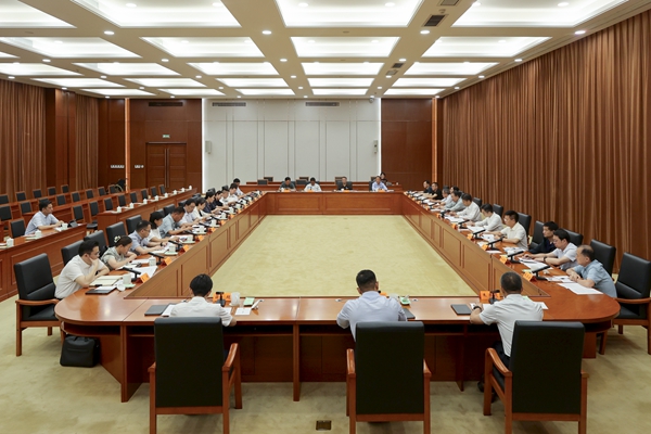 列席代表座談會(huì)：聚焦痛點(diǎn)難點(diǎn)，“半年報(bào)”里展擔(dān)當(dāng)