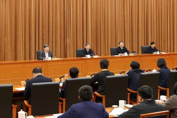 周廣智主持召開(kāi)市縣人大常委會(huì)負(fù)責(zé)同志座談會(huì)