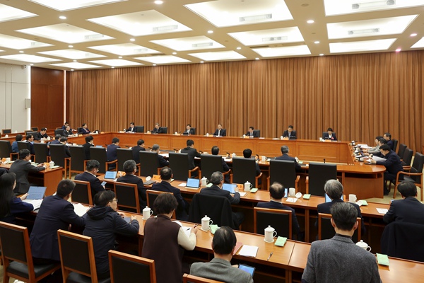 省人大常委會(huì)評(píng)議省政府2024年度民生實(shí)事項(xiàng)目實(shí)施情況