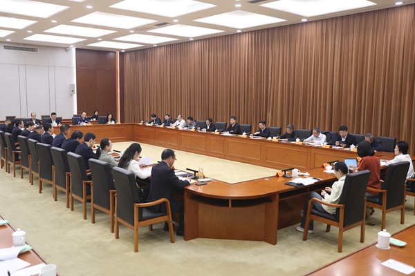 列席代表座談會(huì)：“四個(gè)著力點(diǎn)”上抓落實(shí)，勇挑大梁向前行