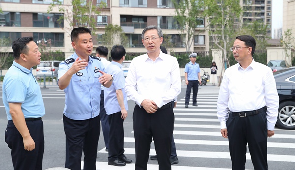 周廣智帶隊(duì)開展道路交通安全“一法三條例”執(zhí)法檢查