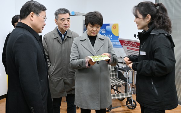 張寶娟帶隊(duì)開展省政府民生實(shí)事項(xiàng)目實(shí)施情況專題調(diào)研