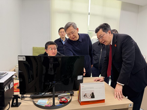 周廣智帶隊(duì)調(diào)研法院執(zhí)行工作